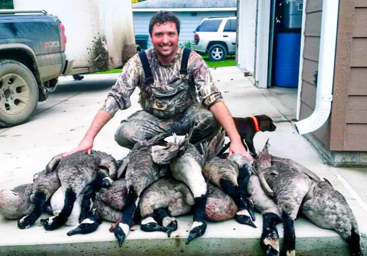 Early Canada Goose Hunt in North Dakota