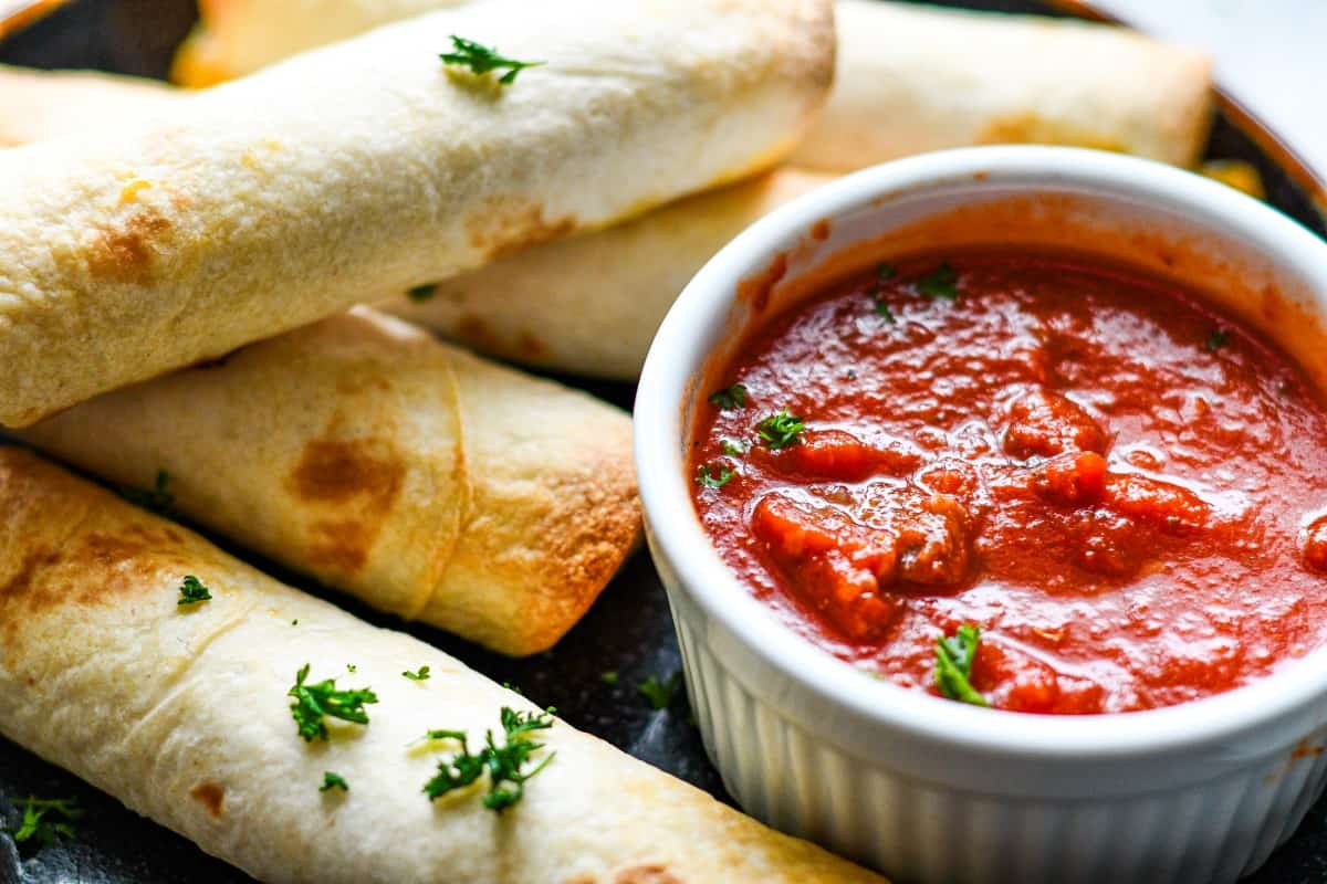 Easy Pizza Roll Ups