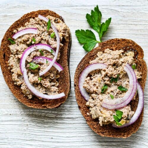 Chopped Goose Liver on Rye with Red Onion and Parsley