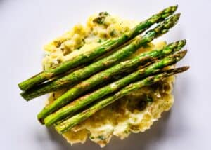 Pomme Purée with asparagus