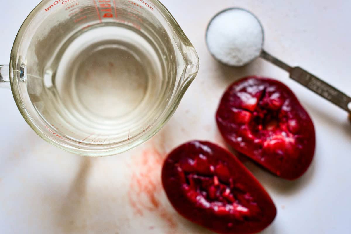 Learn how to cook kidneys by soaking them in a saltwater brine first