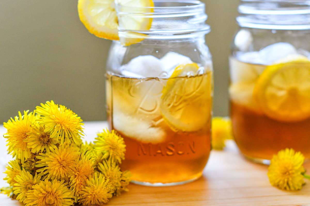 How to Make Dandelion Tea