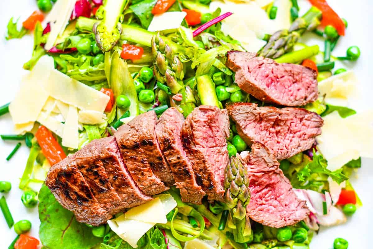Venison Tenderloin Steak and Asparagus Salad