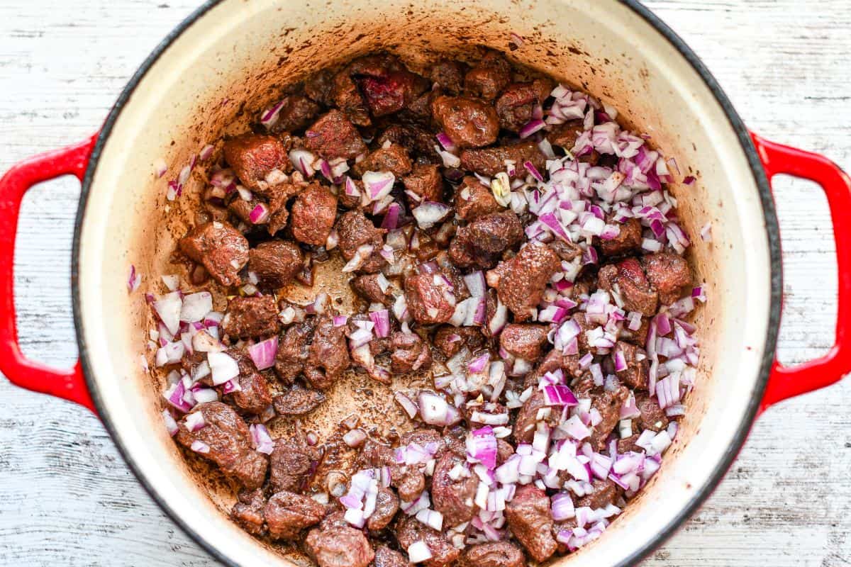 Wild Duck Chili Meat with Red Onion