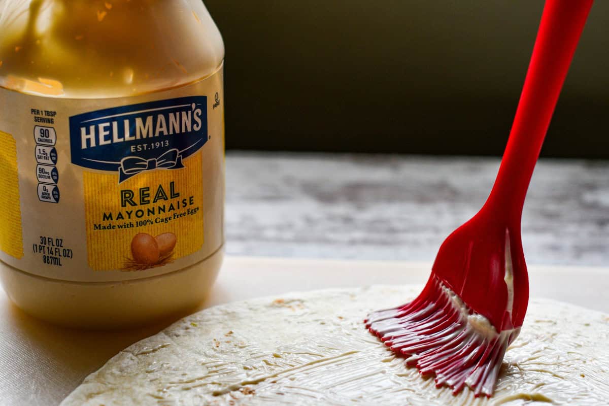 Mayonnaise on Tortilla