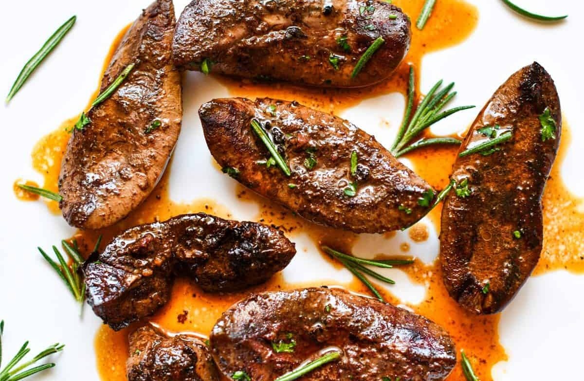 Pan Seared Deer Kidneys with Apple Cider Sauce